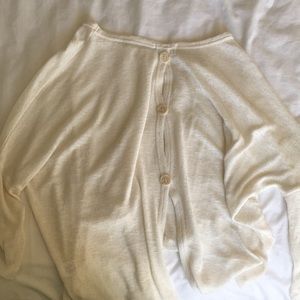 XL OFF WHITE SWEATER WITH OPEN 3 BUTTON BACK